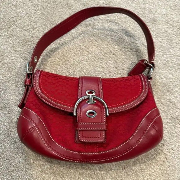 🍒 Authentic COACH Red Signature Demi Soho Flap Bag Leather Vintage Y2K f10925 - Picture 1 of 7
